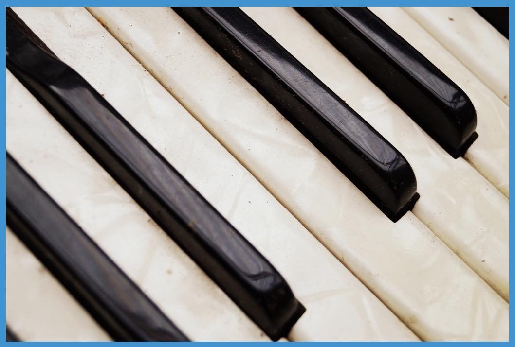 Hinter'm Hühnerstall (Keyboard-Style) - Keys-Experts